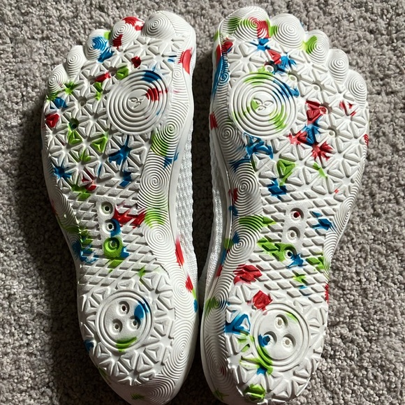 ZVB White Water Shoes Size 38 - Picture 2 of 5